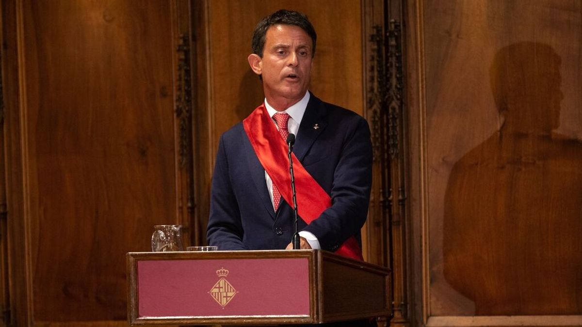 Valls falta al pleno del Ayuntamiento de Barcelona que ha formalizado su renuncia como concejal Valls falta al pleno del Ayuntamiento de Barcelona que ha formalizado su renuncia como concejal