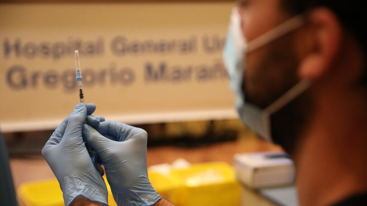 Última hora del coronavirus: Sanidad registra 3.723 nuevos contagios, 90 fallecidos y la incidencia cae hasta los 101 puntos