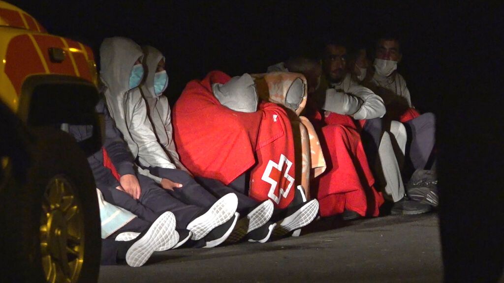 400 inmigrantes llegan en una noche a las costas canarias