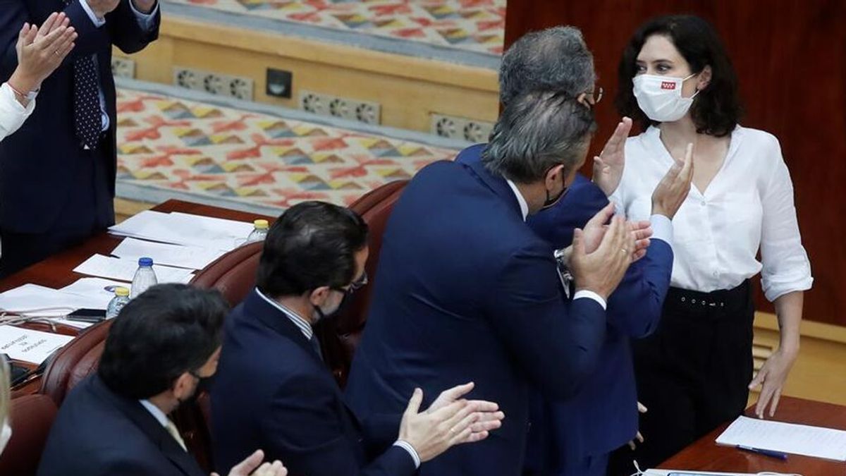 Ayuso llama a rebato a sus consejeros y alcaldes para blindarse frente a Génova en la batalla por Madrid Ayuso llama a rebato a sus consejeros y alcaldes para blindarse frente a Génova en la batalla por Madrid