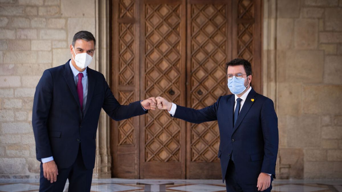 Última Hora de la mesa de diálogo: Pedro Sánchez y Pere Aragonès se reúnen en la sede de la Generalitat Última Hora de la mesa de diálogo: Pedro Sánchez y Pere Aragonès se reúnen en la sede de la Generalitat