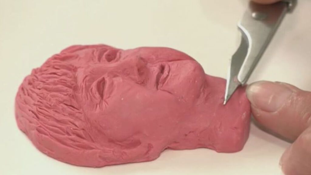 Alemania endulza el fin de la era Merkel creando una figura de mazapán de la canciller