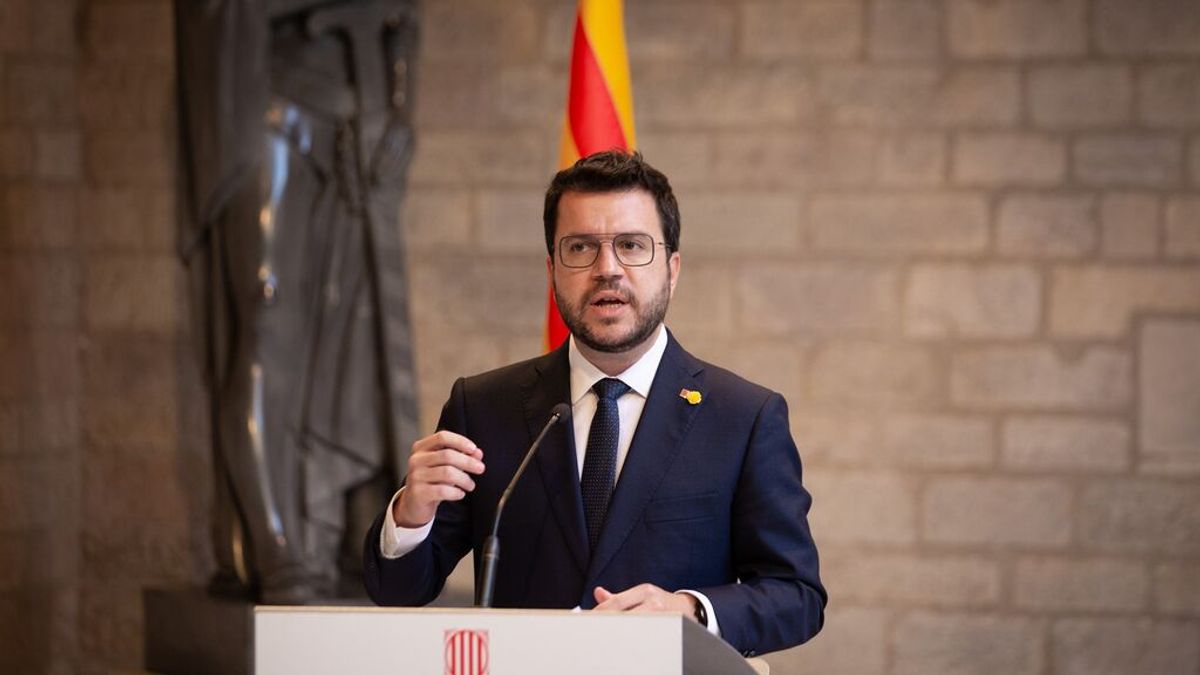 Aragonès acepta no marcar plazos a la mesa de diálogo pero exigirá "resultados, concreciones y avances" Aragonès acepta no marcar plazos a la mesa de diálogo pero exigirá "resultados, concreciones y avances"
