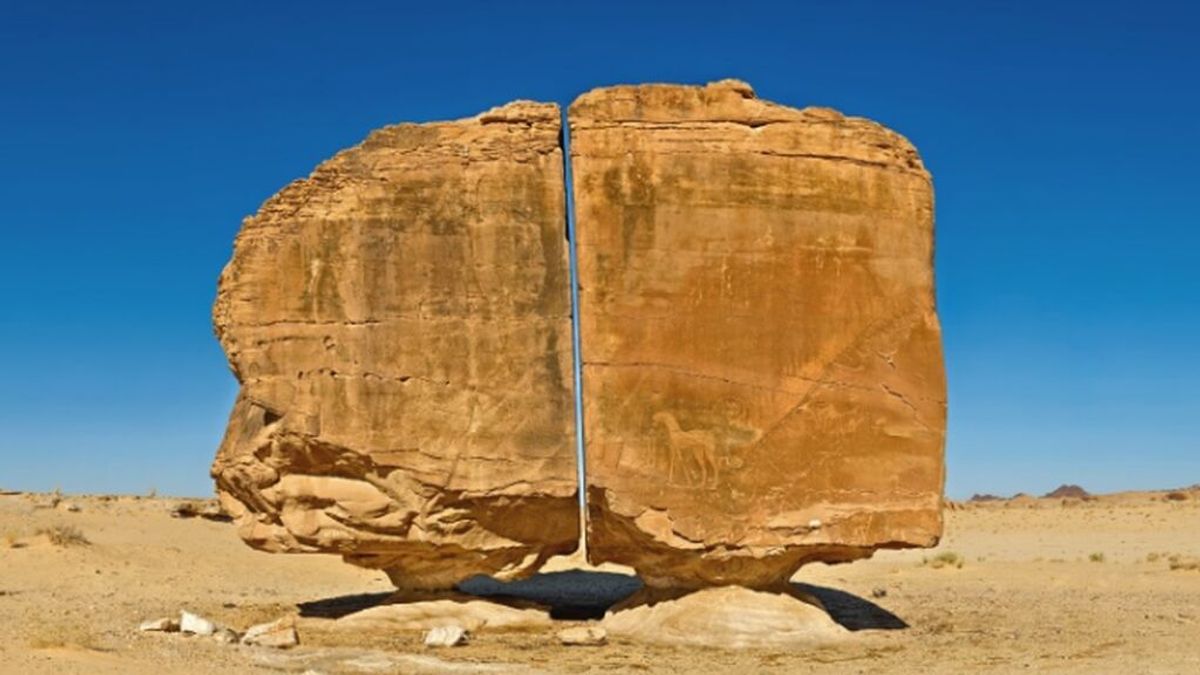 El misterio de Al Naslaa: los científicos no logran explicar la división exacta de la roca de Arabia Saudí