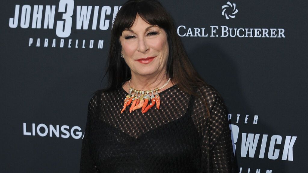 Anjelica Huston, Premio Donostia 1999