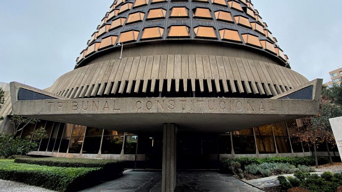 El Tribunal Constitucional admite a trámite el recurso de inconstitucionalidad del PP contra la ley de eutanasia El Tribunal Constitucional admite a trámite el recurso de inconstitucionalidad del PP contra la ley de eutanasia