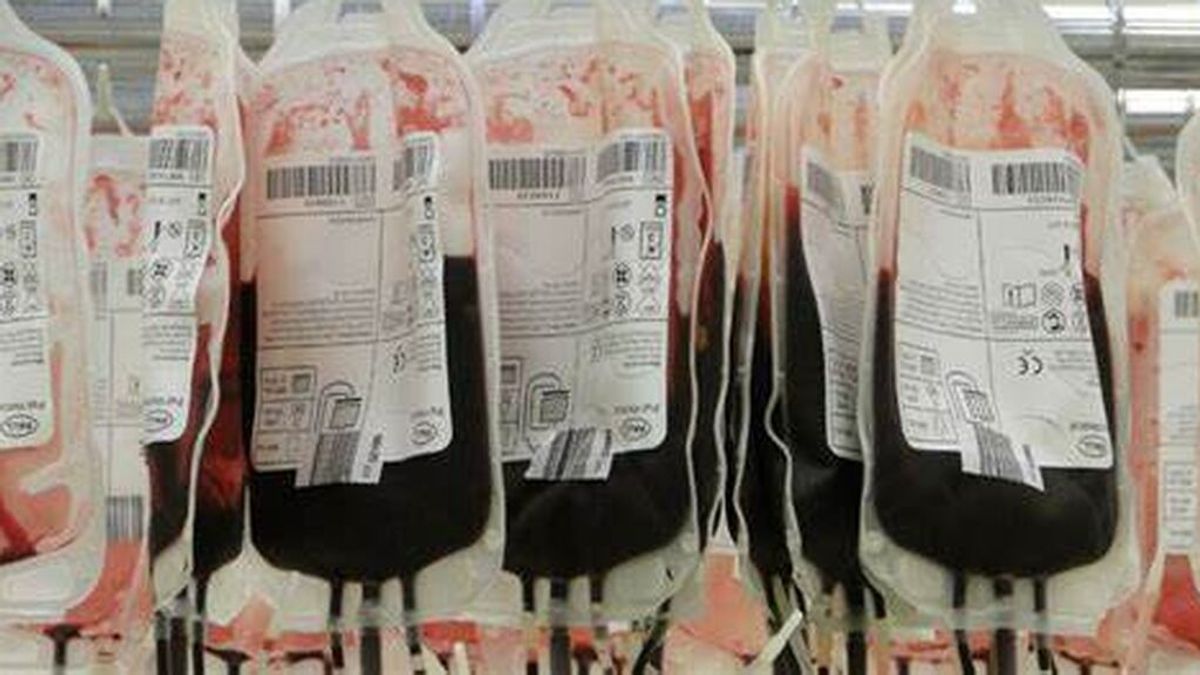 Detenido un médico por vender sangre adulterada para transfusiones: la mezclaba con agua salada