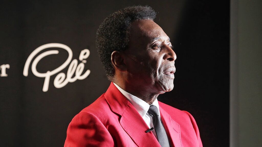 Pelé se mantiene "estable" en la UCI tras haber sufrido problemas respiratorios