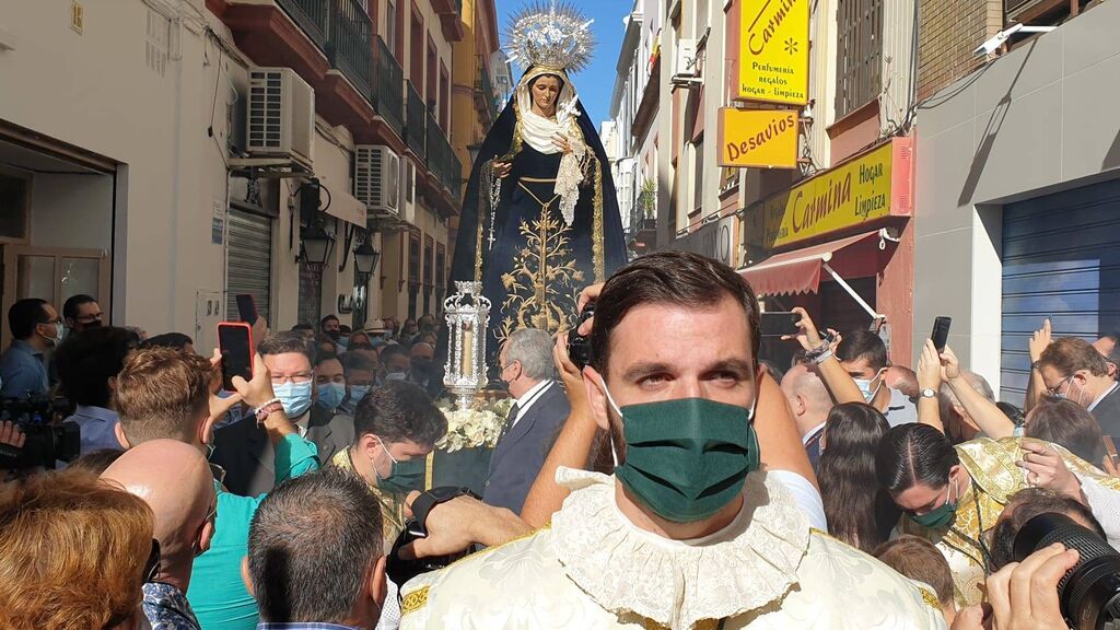 Vuelven las procesiones a Sevilla