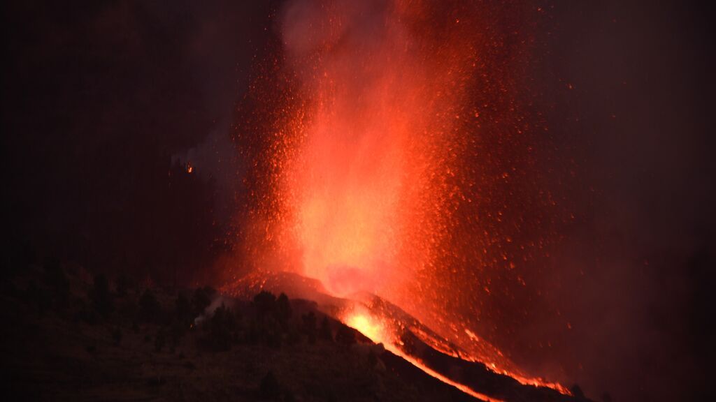 Se elevan a siete las bocas eruptivas del volcán de Cumbre Vieja en La Palma