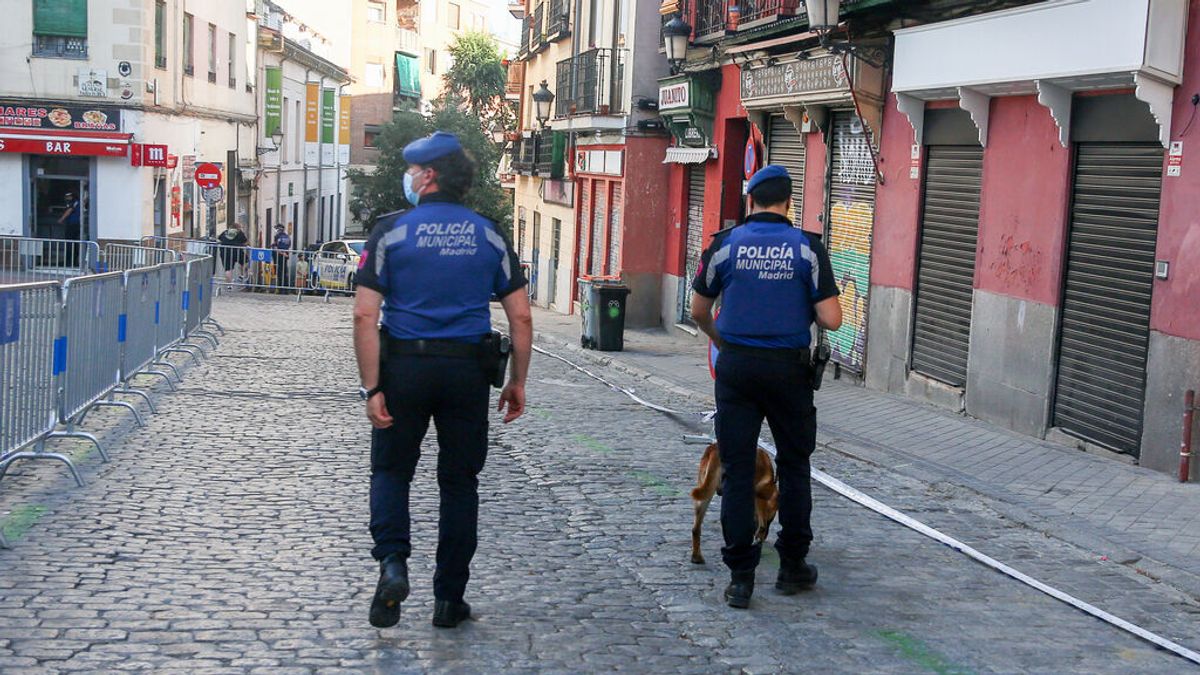 El Ayuntamiento de Madrid afirma que no hubo aviso del macrobotellón universitario El Ayuntamiento de Madrid afirma que no hubo aviso del macrobotellón universitario