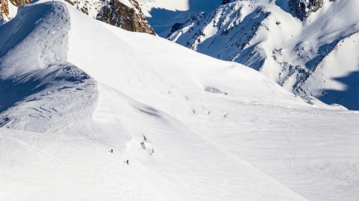 La cota de nieve baja a 1.800 metros en Pirineos tras el descenso de temperaturas