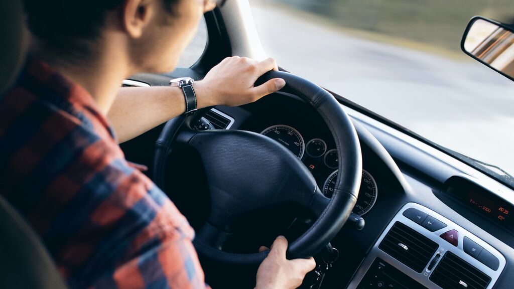 Cuidado con tu coche: ¿cómo saber si la barra estabilizadora del coche está dañada?