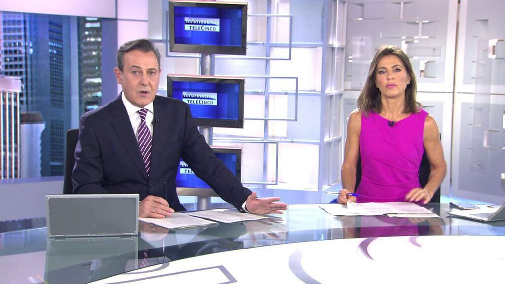 Con José Ribagorda y Ángeles Blanco Informativos Telecinco 2021 Noche 19/09/2021