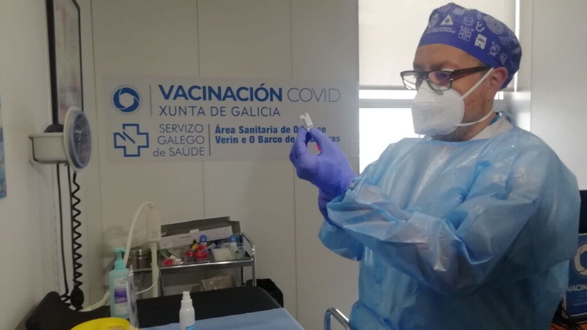 Comienza la administración de la tercera dosis en las residencias de mayores de Galicia Comienza la administración de la tercera dosis en las residencias de mayores de Galicia