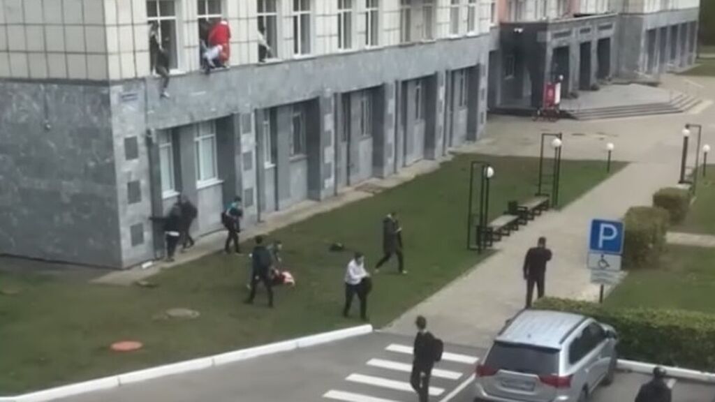 Ocho muertos en un tiroteo en una universidad de Rusia