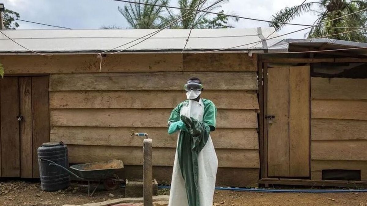 Uno de los médicos que descubrió el ébola en 1976 lo da por "derrotado" más de 40 años después