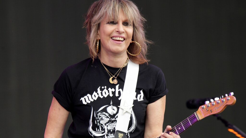 Chupa, guitarra y actitud pretender: Chrissie Hynde llega a los 70 con estilazo rockero