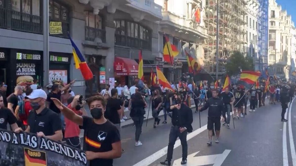 La Fiscalía investiga la marcha neonazi en el barrio madrileño de Chueca La Fiscalía investiga la marcha neonazi en el barrio madrileño de Chueca