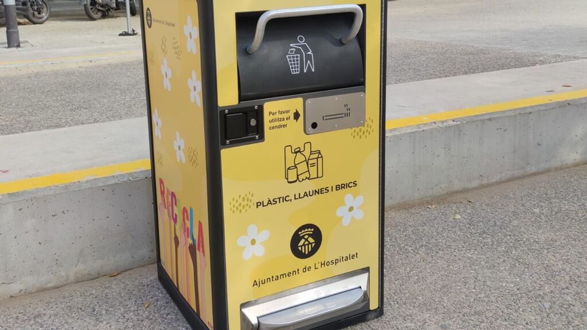 Hospitalet instala papeleras inteligentes que compactan los residuos Hospitalet instala papeleras inteligentes que compactan los residuos