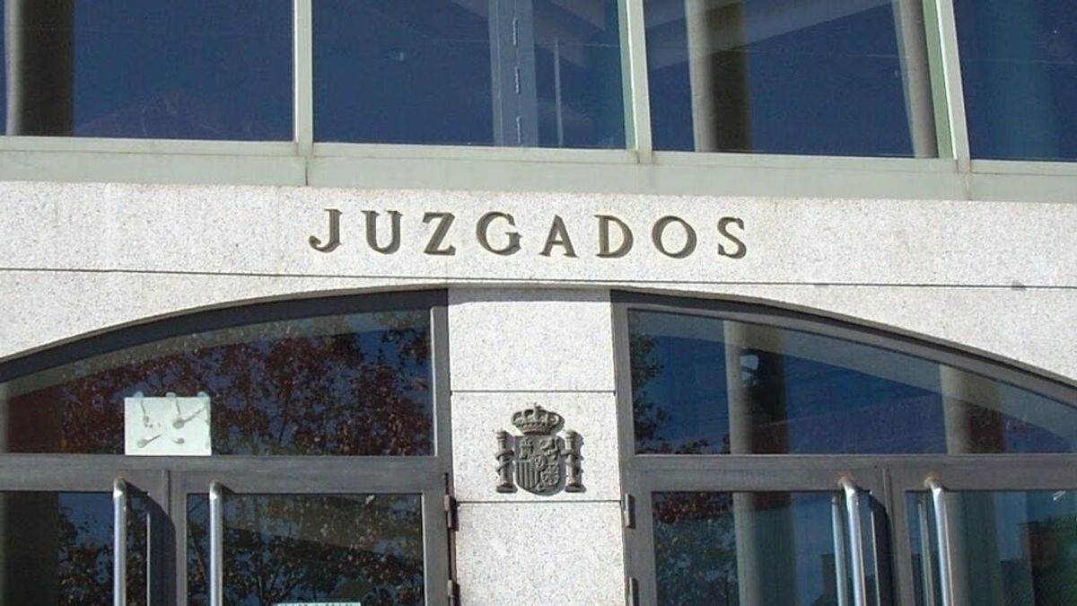 En libertad a la espera de juicio un pastor evangelista acusado de agredir sexualmente a cuatro menores En libertad a la espera de juicio un pastor evangelista acusado de agredir sexualmente a cuatro menores