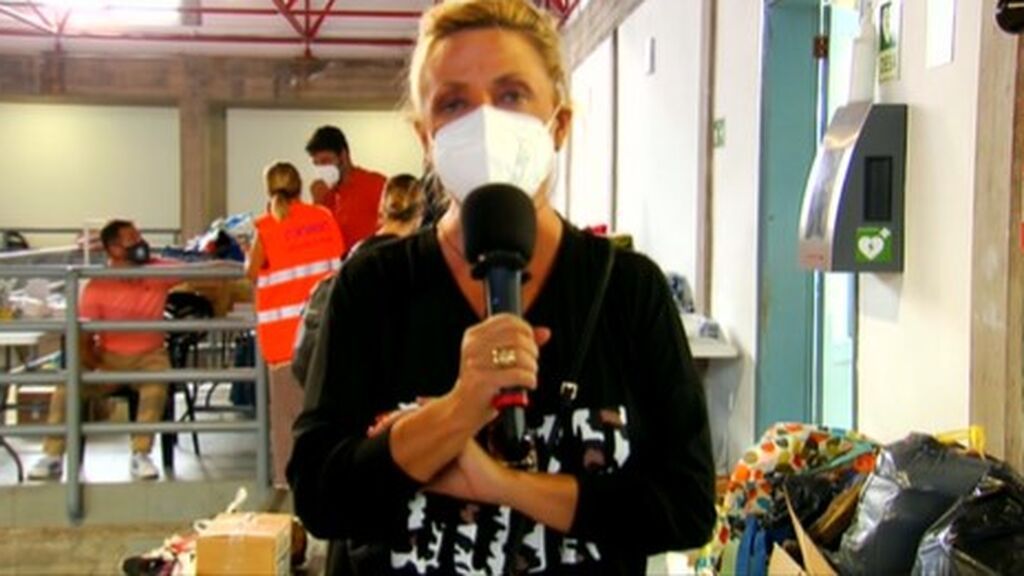 Lydia Lozano, en el pabellón habilitado para acoger a las víctimas