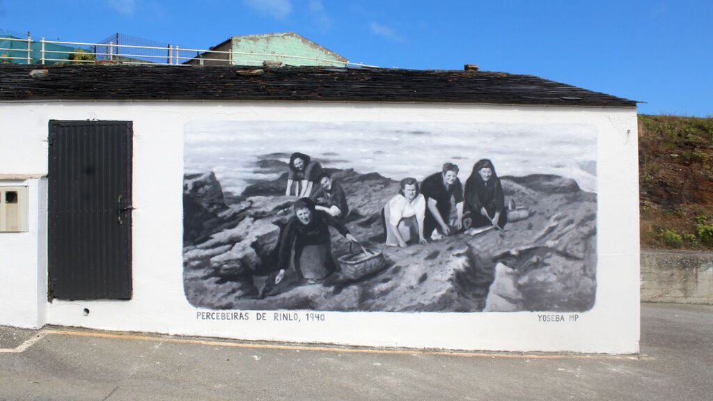 Mural realizado por Yoseba MP este verano en Rinlo (Ribadeo).