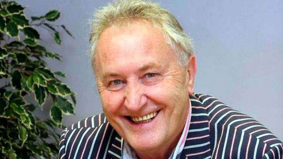 Fallece por covid el magnate británico 'anti-vacunas' Alan Steel