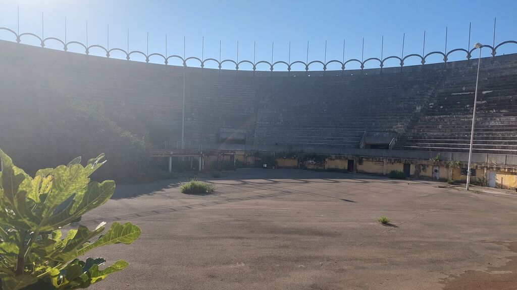 6.Imagen actual del ruedo de la plaza de toros de Tánger, cerrada en 1970. Antonio Navarro Amuedo.