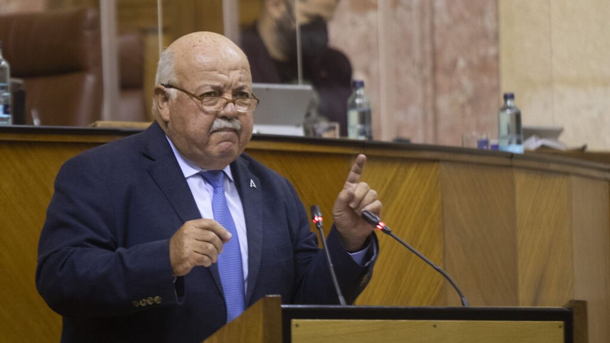 Andalucía quiere poner la tercera dosis a todos los mayores no solo en las residencias Andalucía quiere poner la tercera dosis a todos los mayores no solo en las residencias