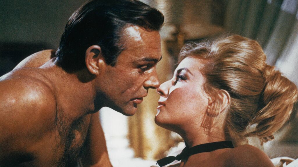 Sean Connery y Daniela Bianchi en 'Desde Rusia con Amor' (1964)