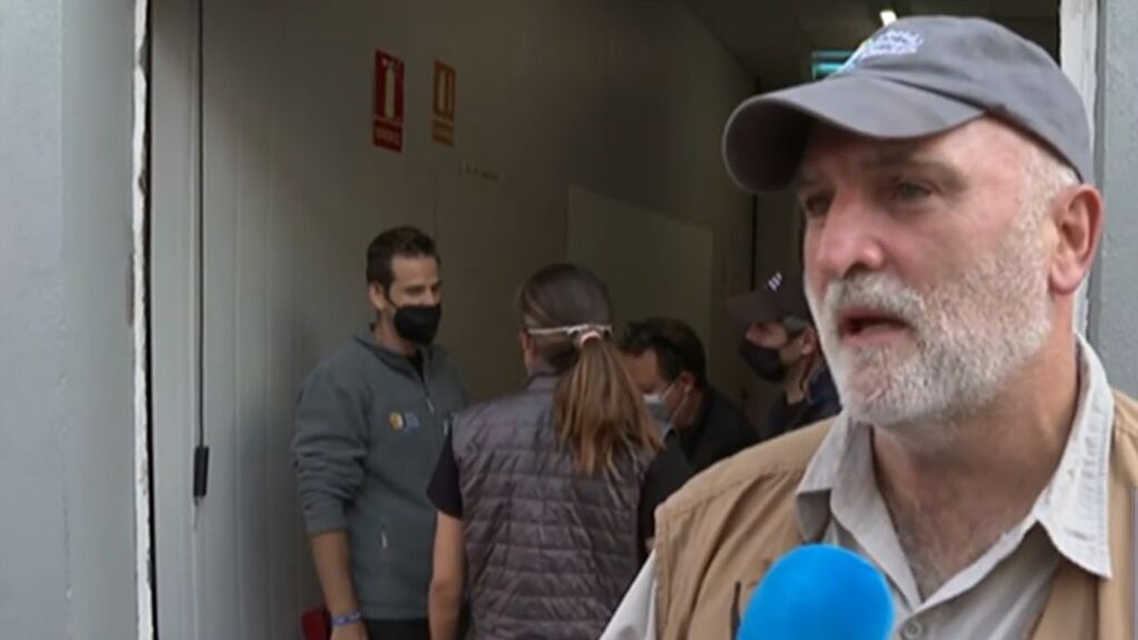 La ONG del chef José Andrés llega a La Palma para ofrecer comida a quienes lo han perdido todo