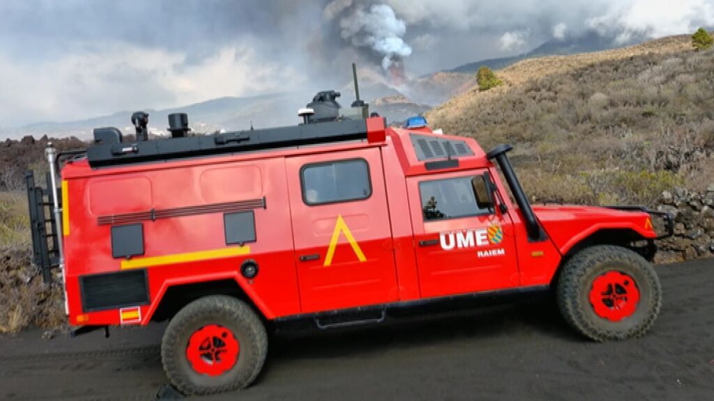 Velire, el vehículo de la UME para medir la calidad del aire en La Palma tras la erupción del volcán