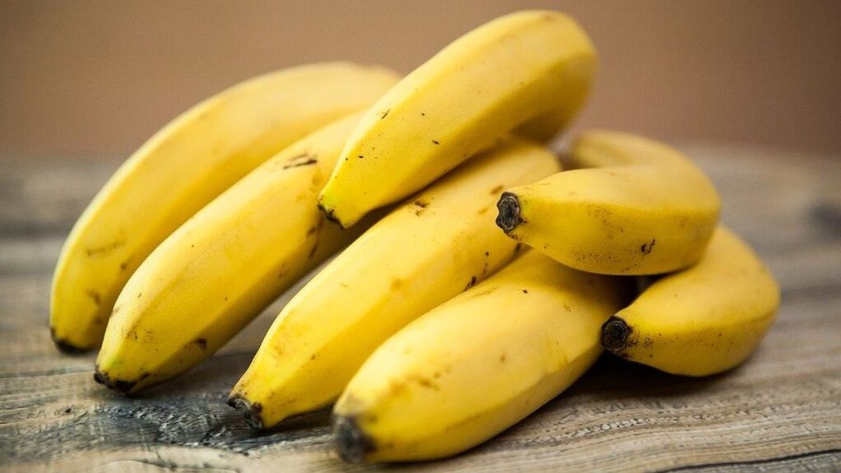 El plátano, una fruta rica en nutrientes y baja en grasas de la que no debemos abusar