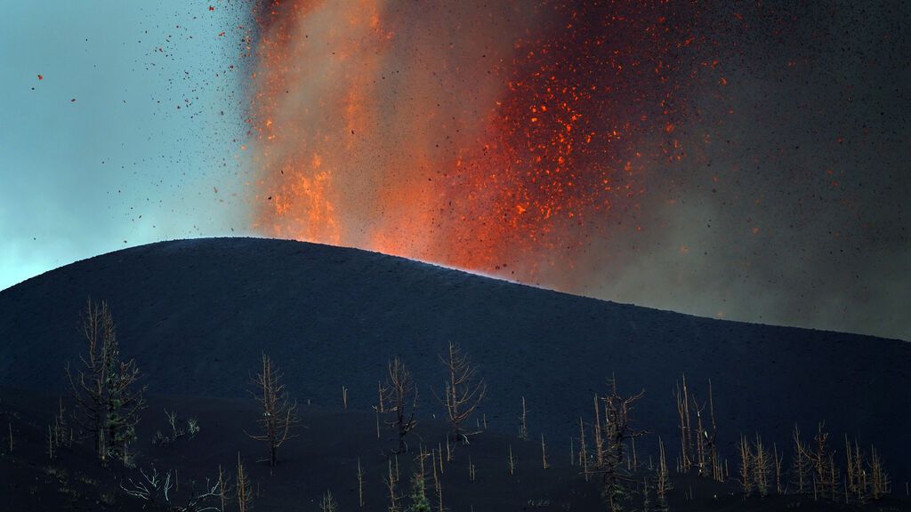 Binter suspende vuelos con La Palma por las nubes de ceniza