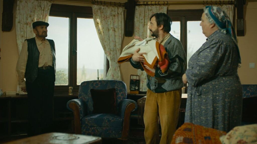 Yusuf entrega a su nieta Bahar a İlyas al nacer
