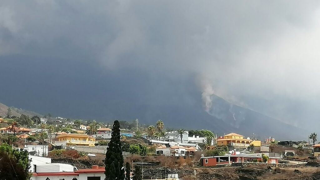 El volcán de La Palma aumenta su explosividad: las expertos detectan una nueva boca