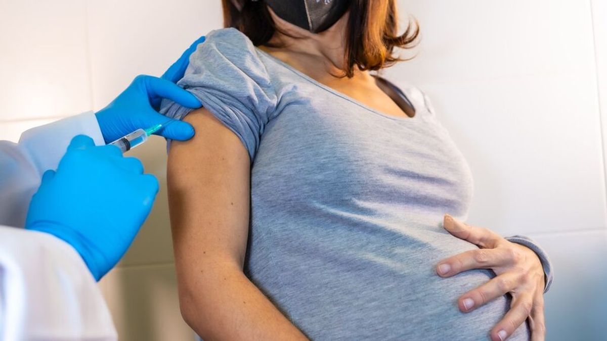 Última hora del coronavirus: Las mujeres embarazadas que reciben la vacuna del covid pasan la protección a sus recién nacidos