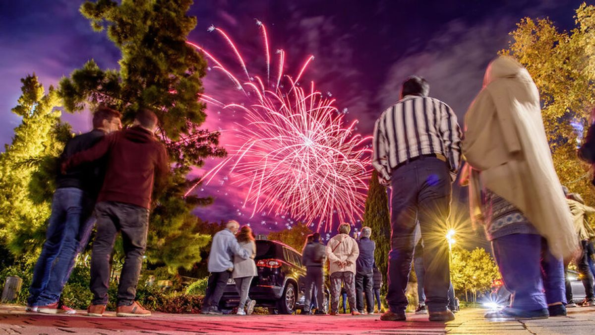 Barcelona despide la 150ª edición de la Mercè, marcada por el vandalismo y los macrobotellones Barcelona despide la 150ª edición de la Mercè, marcada por el vandalismo y los macrobotellones