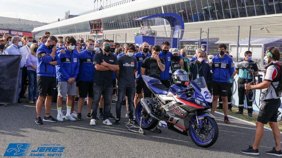 Jerez rinde un sentido homenaje a Dean Berta Viñales Jerez rinde un sentido homenaje a Dean Berta Viñales
