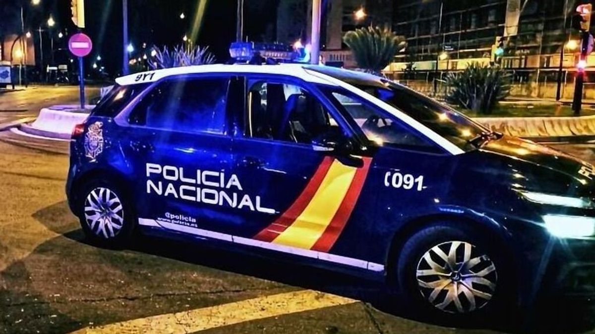 Detenida en Ronda tras ser localizada con un brazo atrapado en un parquímetro que intentaba robar Detenida en Ronda tras ser localizada con un brazo atrapado en un parquímetro que intentaba robar