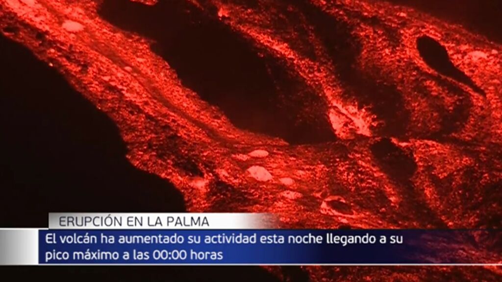 Todas las miradas en La Palma puestas en ver si la lava llega al mar