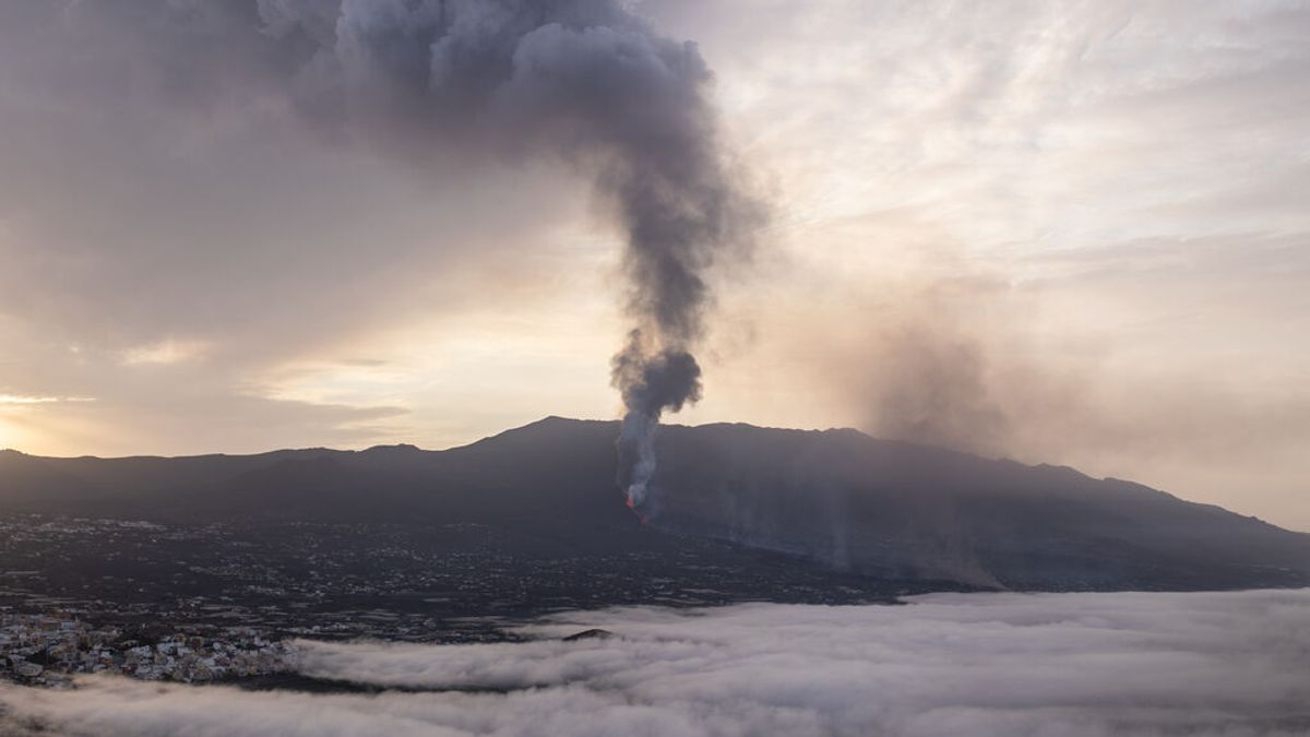La organización de Transvulcania cancela la carrera en La Palma por "sentido común" La organización de Transvulcania cancela la carrera en La Palma por "sentido común"