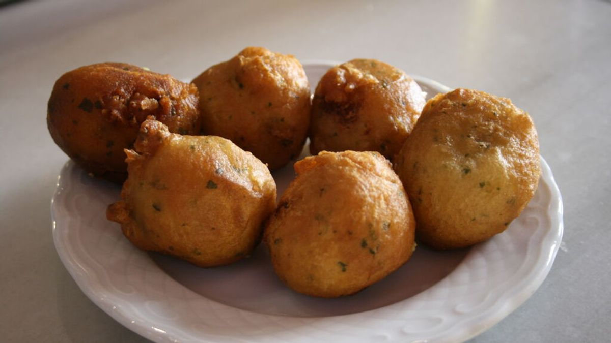 Cómo hacer buñuelos de bacalao Cómo hacer buñuelos de bacalao