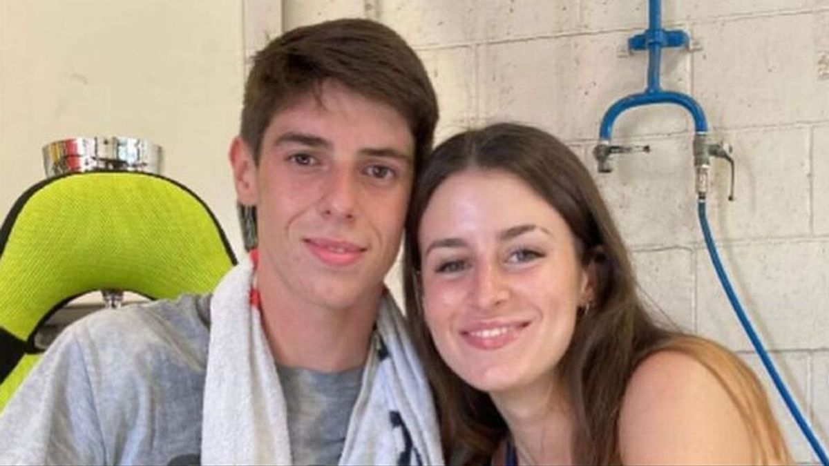 Rebecca Ortolá, novia del piloto Dean Berta Viñales, se despide de él tras su muerte: "El amor de mi vida" Rebecca Ortolá, novia del piloto Dean Berta Viñales, se despide de él tras su muerte: "El amor de mi vida"