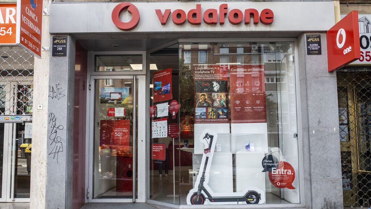 Vodafone reduce a 509 los afectados por el ERE y anuncia el cierre de 34 tiendas propias