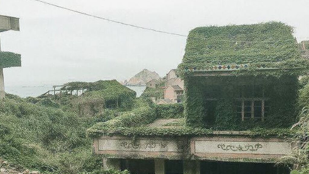 El pueblo olvidado de China, completamente verde tras ser tragado por la naturaleza