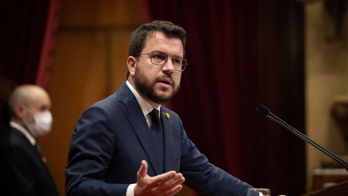 Aragonès pide a la CUP ceñirse al pacto que no incluye "fechas concretas" para un referéndum Aragonès pide a la CUP ceñirse al pacto que no incluye "fechas concretas" para un referéndum