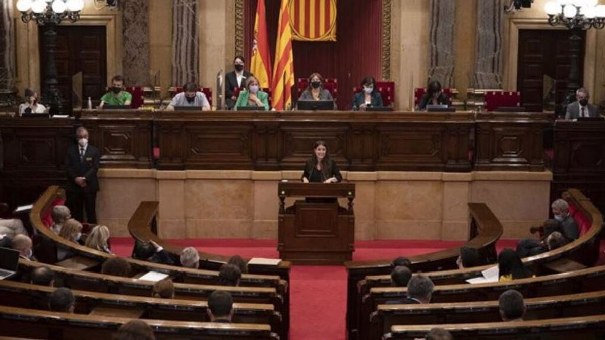 El Parlament rechaza un referéndum en este mandato con el 'no' de Junts y la abstención de ERC