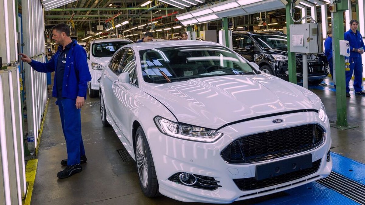 Ford Almussafes plantea un nuevo ERTE de 33 días por la falta de microchips Ford Almussafes plantea un nuevo ERTE de 33 días por la falta de microchips